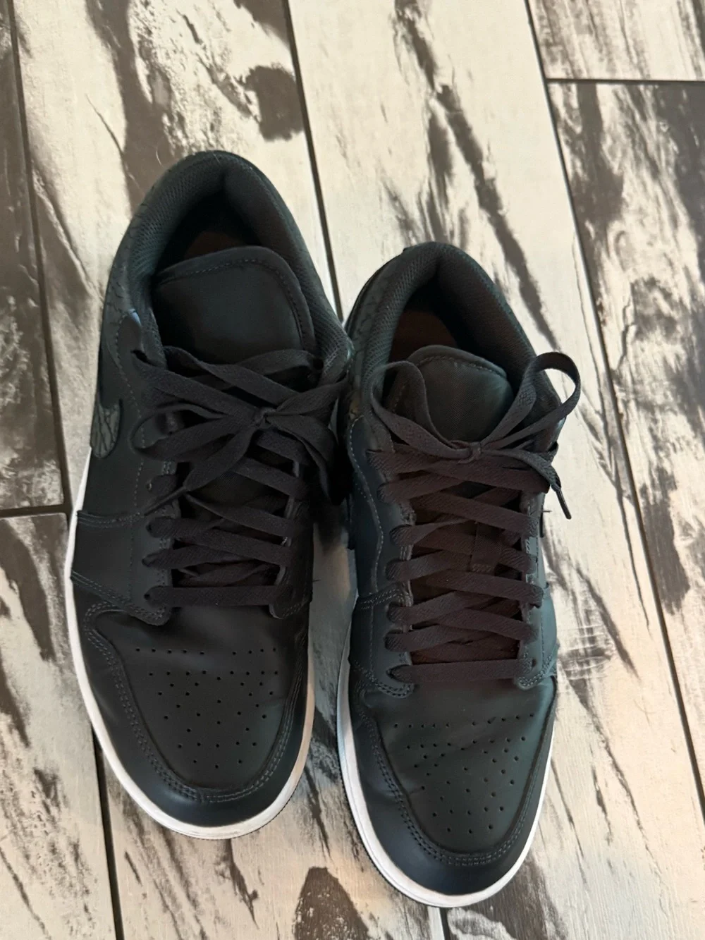 Air Jordan 1 Low SE “Black Elephant”